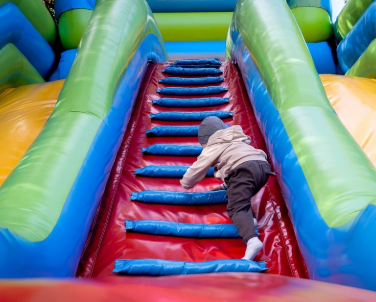 Ile kosztuje wynajem dmuchańca?