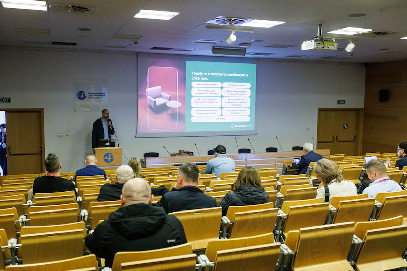spotkanie biznesowe w sali konferencyjnej